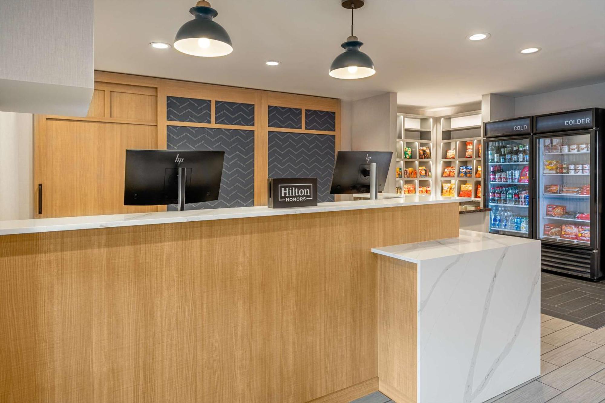 Homewood Suites By Hilton Eatontown Exterior foto